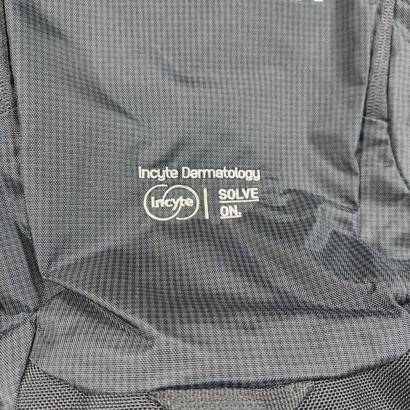 Thule Achiever Backpack Black 15in Laptop Travel Commuter Padded 24L Capacity - Picture 3 of 16